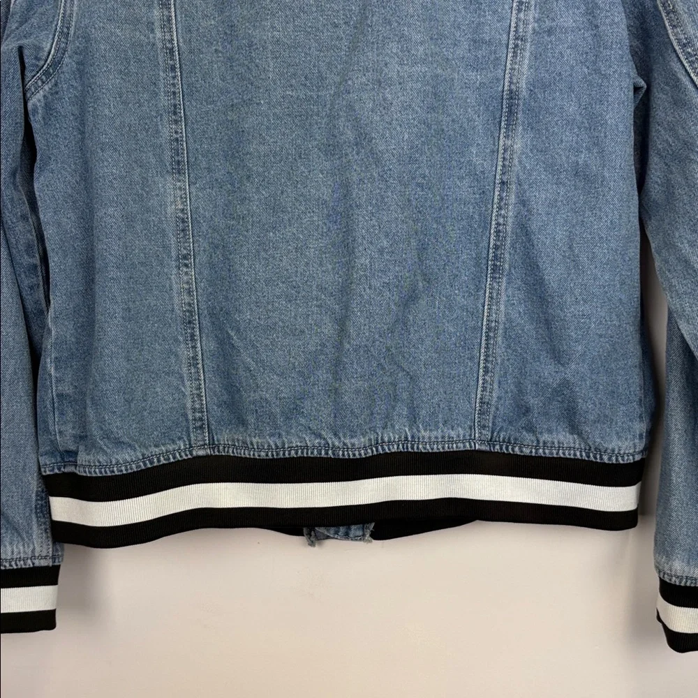 Doe & Rae Blue Distressed Denim Jacket With Stripes Size Small